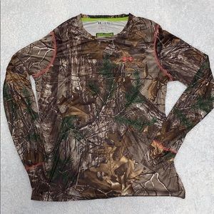 Scent control camo top